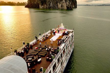 2 Day Sea Coral Voyage through Halong and Lan Ha