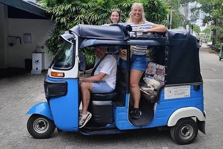 Colombo Tuk Tuk City Tour -Sightseeing Entry Fees & Food Included