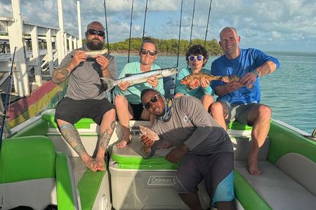4 Hour Exploration in Turks and Caicos Private Boat Charter