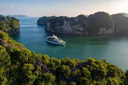 Lan Ha and Halong Bay 5 Star Cruise with Balcony