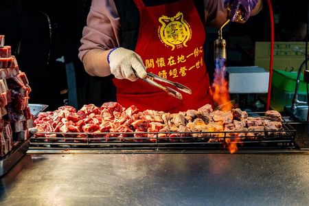 Osaka: Kuromon, Sennichimae & Dotonbori Food Tour - 2hrs