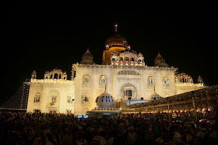  New Delhi Night City Tour with an English Speaking Guide
