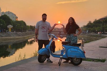 HOI AN Sunset Food Tour - Night Market - Lantern Streets