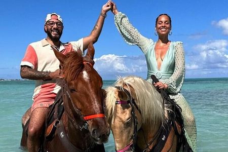 Private Transport to Horseback & ATV w/ Extra Stops (Ricks Café)