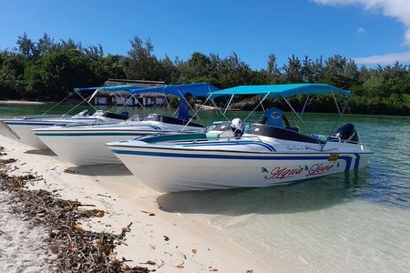 Speedboat 5 Islands Tour with BBQ Lunch at Ile Aux Cerfs
