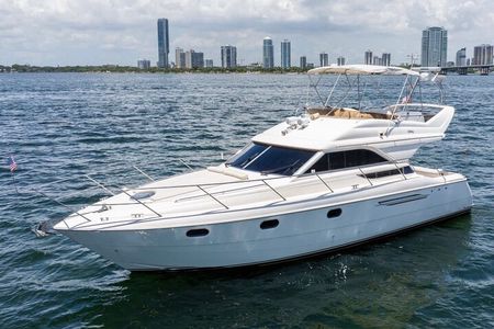 55ft 1 Hour FREE Miami Yacht Rental 3 to 6 Hours 13 People