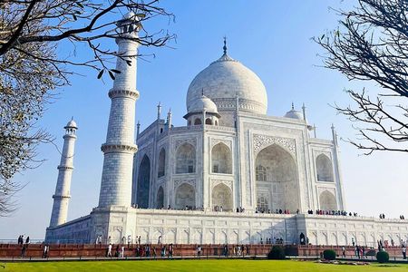 3-Day Tour to Delhi, Agra, Jaipur from Pune with one-way Commercial Flight