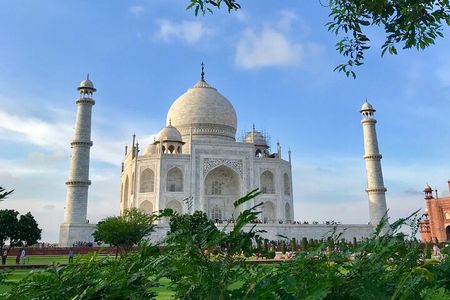 Full-Day Agra City Tour visit The Taj Mahal at Sunrise and Agra Fort