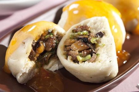 Authentic Osaka Street Food Tour – Taste Dotonbori Market Flavors