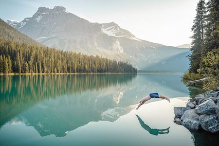 Emerald Lake Escape Day Tour: Waterfalls & Canyon Wonders