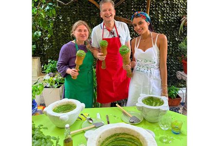Pesto lesson with World Champion and typical Genoese Menu