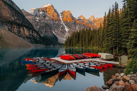 Moraine Lake Sunrise & Lake Louise Golden Hour Experience