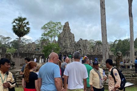 2 Days Private Tour Discovering Angkor Wat and Floating Village