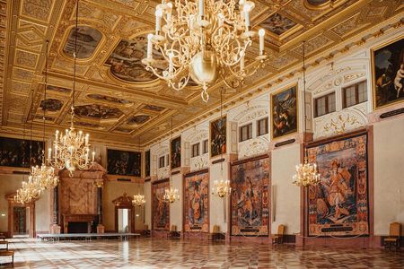 Munich Residenz Palace and Hofgarten Skip-the-line 2,5h Tour