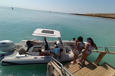 Private speed boat to orange bay and white island hurghad