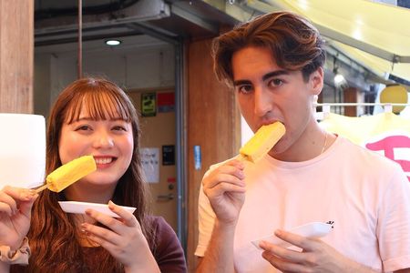 Tokyo: Private Tsukiji Fish Market Tour with 3 Food Stops