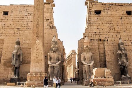 Full Day Tour of Luxor East and West Banks
