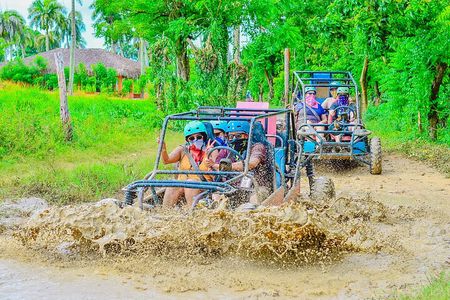 Tour with stops Exclusive in Buggy 4DW or ATV in Punta cana 