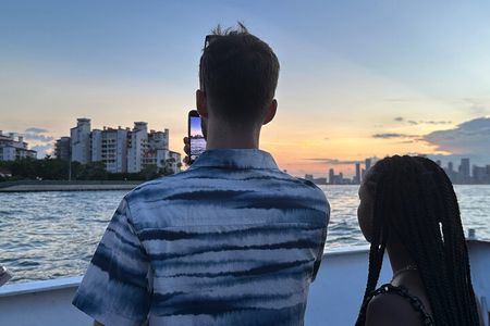 Miami Sunset Cruise with Millionaire Mansions on Biscayne Bay 
