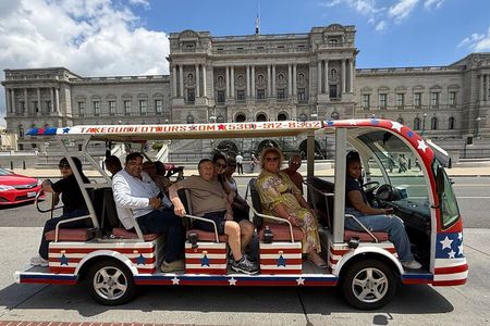 Washington DC Monuments &Landmark Guided Small Group Trolley Tour