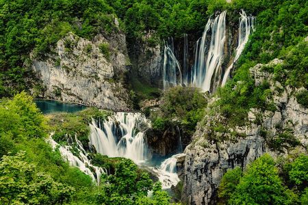 Plitvice Lakes and Rastoke Small-Group with Ticket (ENG or ESP)