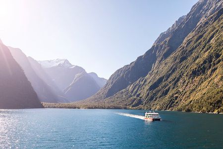 Milford Sound Day Tour from Queenstown