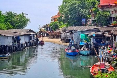 Explore Hua Hin Half-Day Small-Group Tour with Lunch
