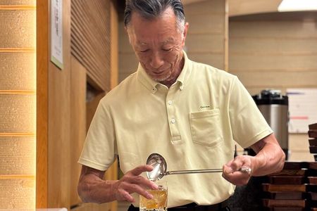 "Beyond the Latte: Taste, Learn and Experience with a Tea Master"