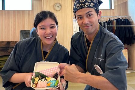 Cute Japanese Bento (Lunchbox) Making in Tokyo