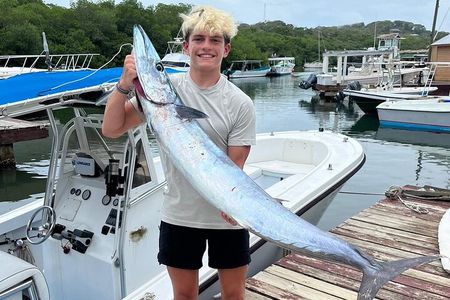 Half Day Fishing Adventure in Roatan