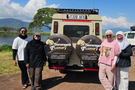 Arusha Tanzania 4WD Private Tour