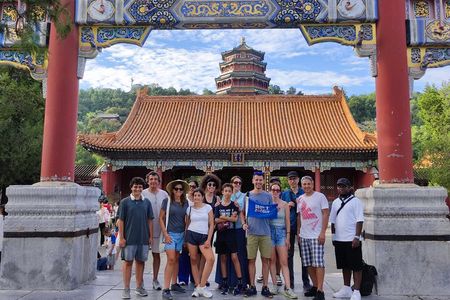 ZANBUS: Trip to the Mutianyu Great Wall and Summer Palace