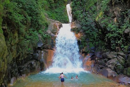 Explore Falls and Suspension Bridge in Fortuna de Bagaces