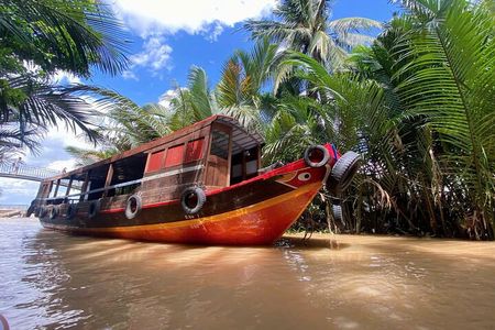 Mekong Delta 2-Day Tour: Floating Markets, Biking, Amazing Tour