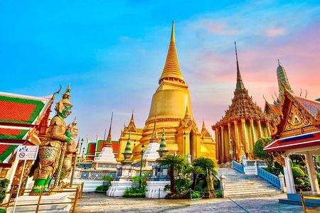Bangkok: Grand Palace, Wat Pho and Chinatown Walking Tour