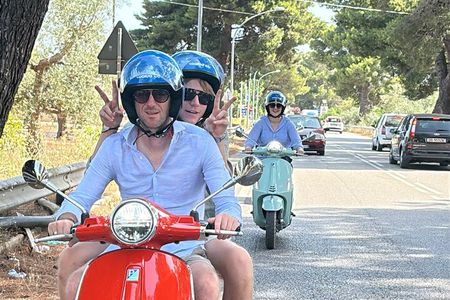 Discover Puglia by Vespa: Polignano a Mare, Conversano, Monopoli