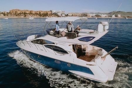 Luxury Yacht Experience in Los Cabos 45 FT