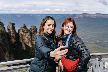 Sydney: Blue Mountains Day Tour with Wildlife Park & Waterfalls