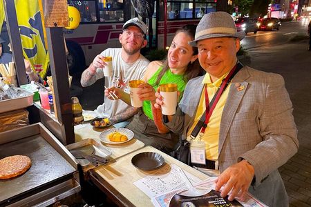 Fukuoka: Nakasu Food Stall Private Guided Tour with Tastings