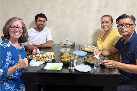 6-Days Golden Triangle Tour with Jhalana Safari & Cooking Class