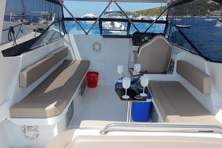 Red rocks & Hells' islands private getaway tour