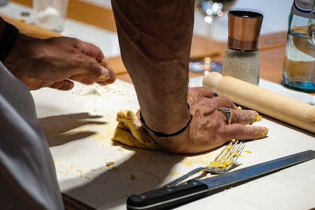 Authentic Pizza Cooking Class in Rome