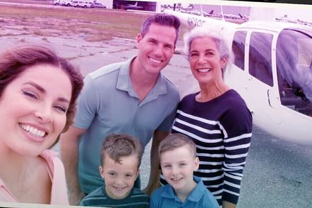 Day Flight 31 miles Helicopter Tour over all the Theme Parks