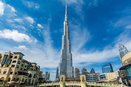 Dubai Stopover Layover and Transit Tour with PVT Airport Transfer