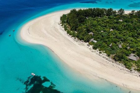 Mnemba Island Live Aquarium Tour, Half-Day with Transfer–Zanzibar