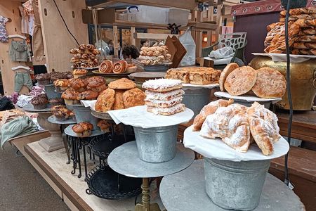 London Soho & Covent Garden Food Tour by Do Eat Better 