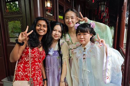 Private One Day Shanghai Highlights Tour with Your Choice