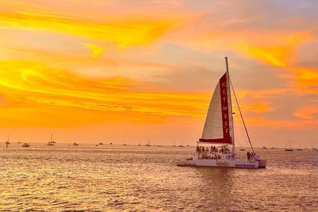 Key West Signature Sunset Sail with Live Music, Open Bar & Food