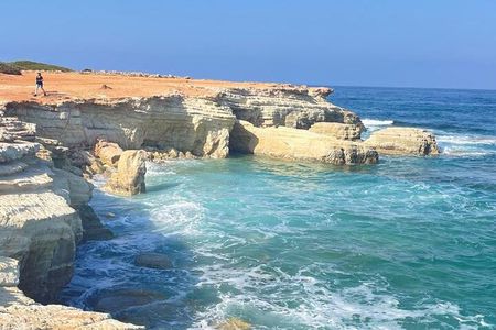 Full-Day Tour Shipwrecks Blue Lagoon and Sterna Winery 