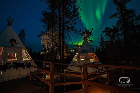2 - Night Aurora Quest with Glass Tipi Experience